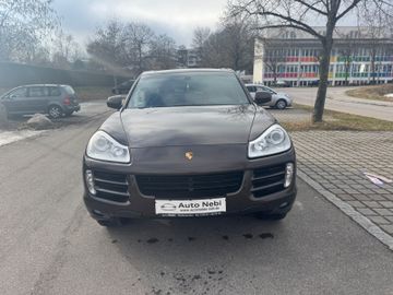 Porsche Cayenne - 2