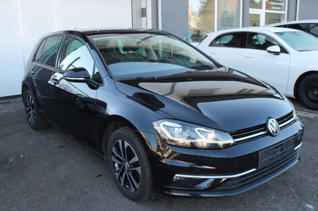 Volkswagen Golf VII Lim. IQ.DRIVE*Klimaato*LED*PDC*SHZ*