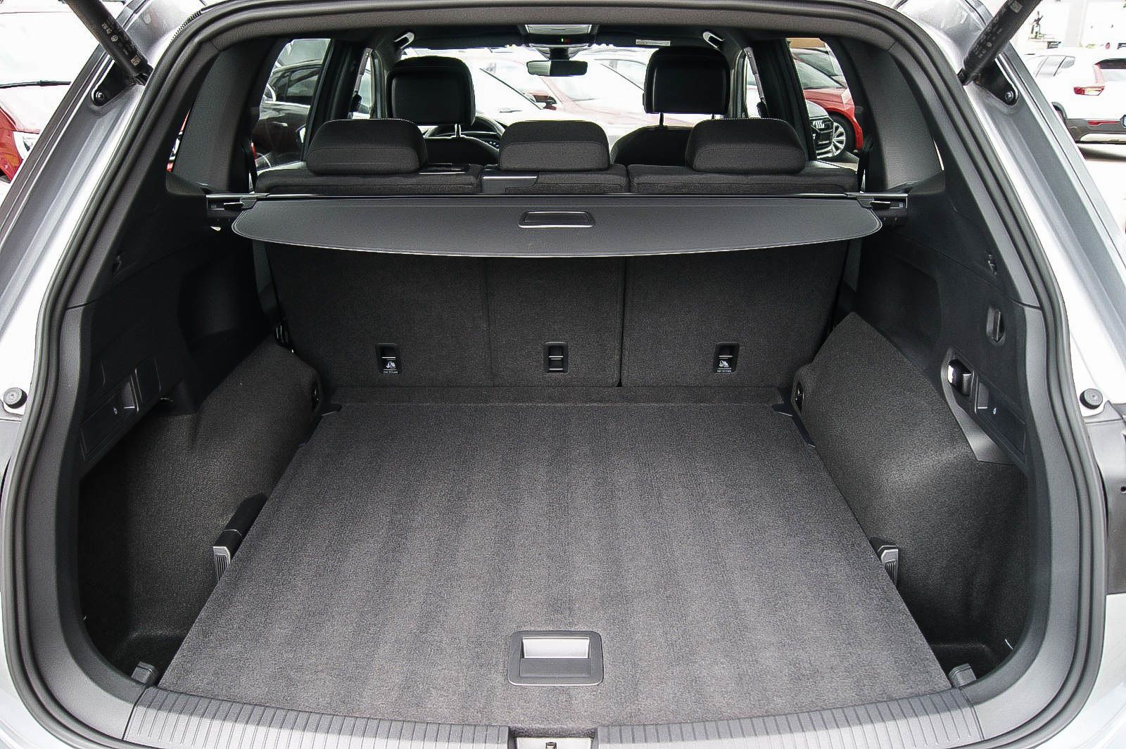 Fahrzeugabbildung Volkswagen Tiguan Allspace 4Motion Move DSG IQ-MATRIX ACC 1