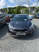 Kia cee'd Sportswagon - gebrauchte Kia cee'd Sportswagon aus dem Jahr 2014