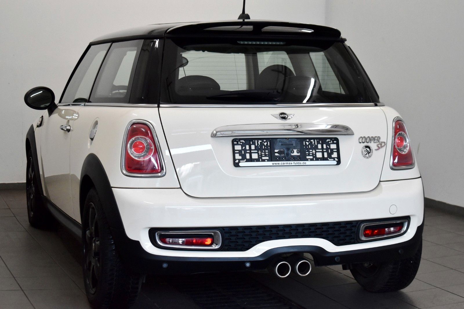 Fahrzeugabbildung MINI Mini Cooper SD Leder,Navi,Xenon,Panorama,SH,PDC