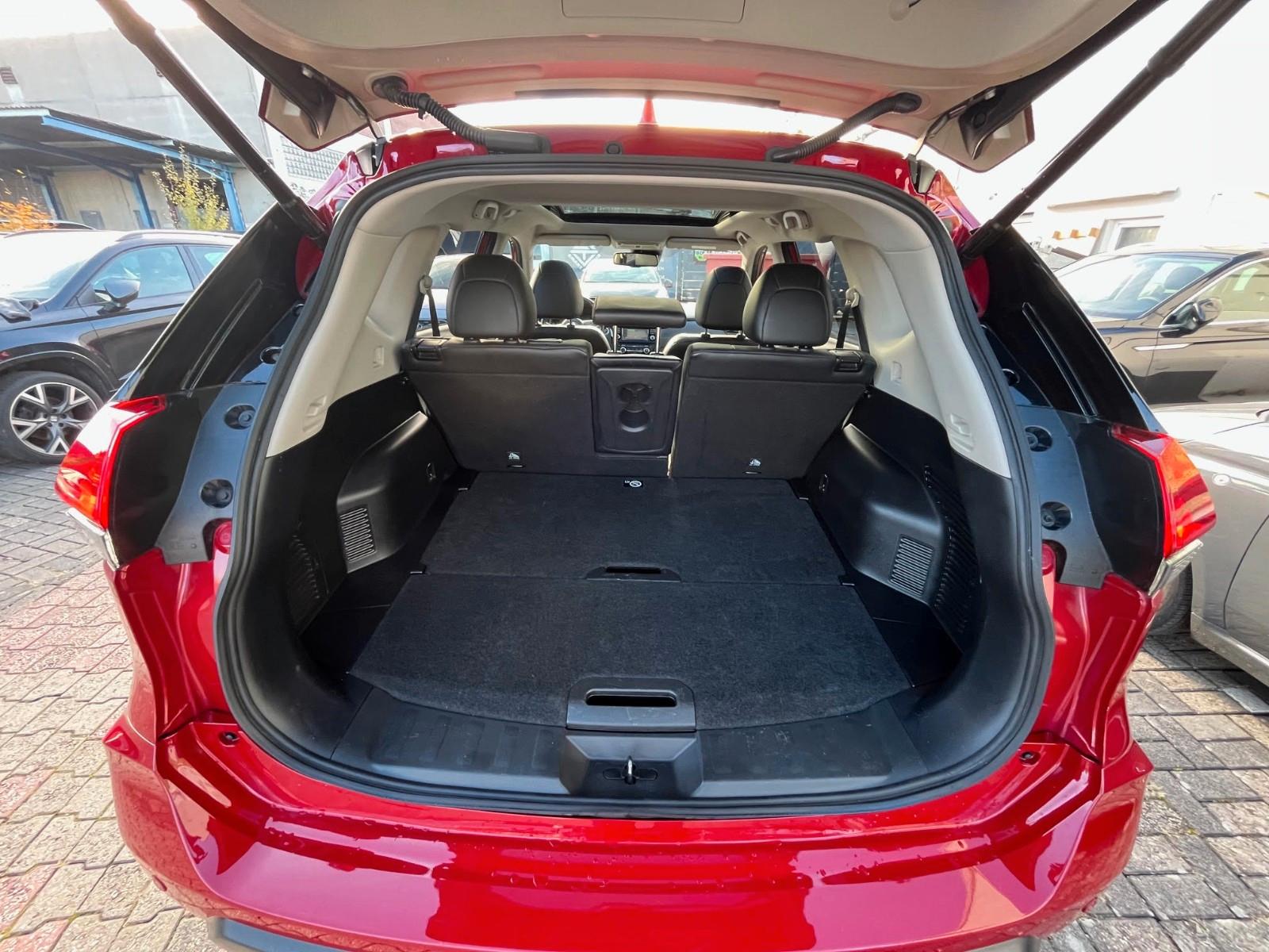 Nissan X-Trail Tekna*Pano*Bose