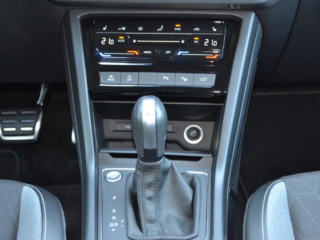 Touran 2.0 TDI 150 PS DSG Goal 7-SITZER/AHK/MATR