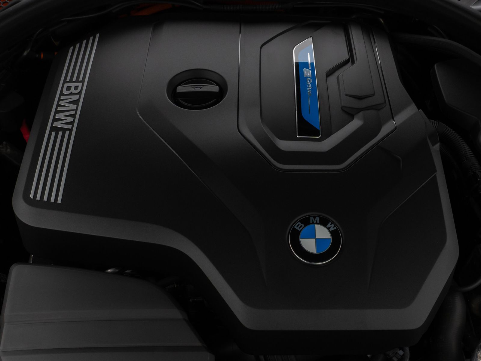 Fahrzeugabbildung BMW 330e M Sport Pro Kamera DAB CockPitPro Komfort