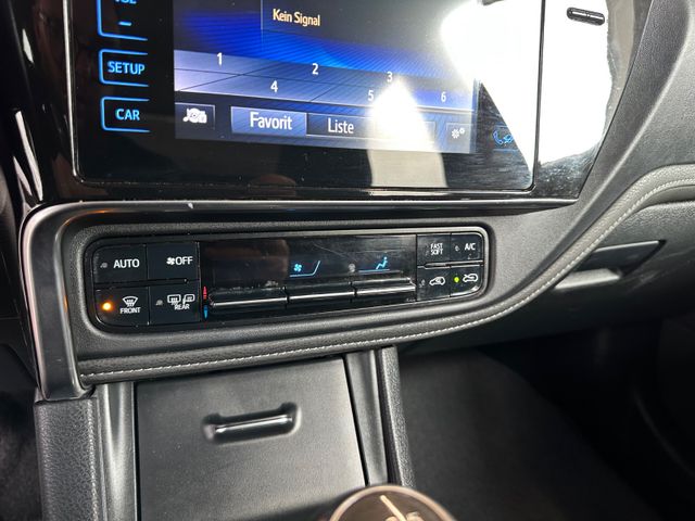 Toyota Auris Touring Sports Team D