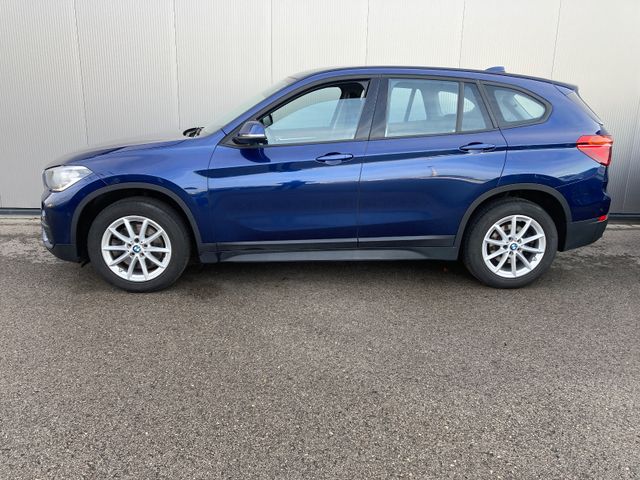 BMW X1*2.0i*NAVI PLUS*LEDER*KAMERA*HUD