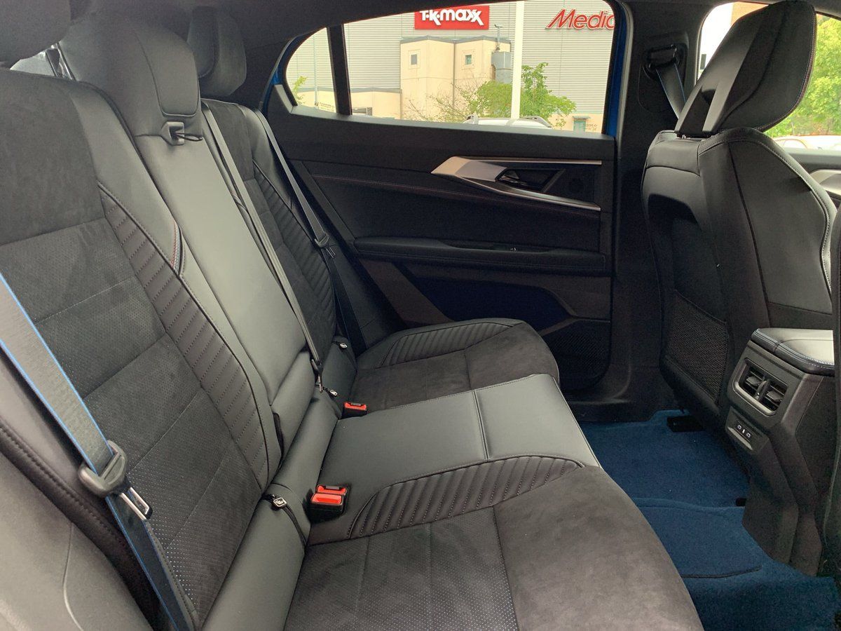 Renault Rafale - Bild 26