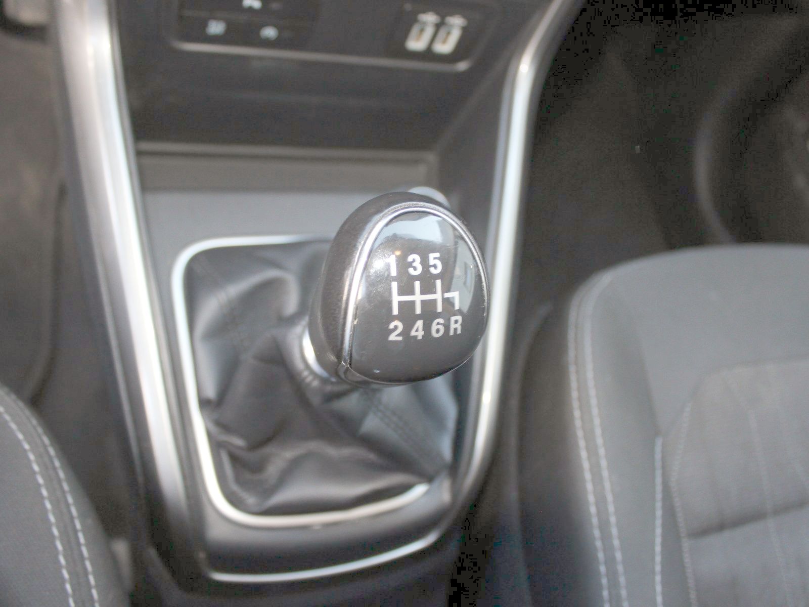 Fahrzeugabbildung Ford EcoSport Cool & Connect 1,0 EcoBoost Start/Stopp
