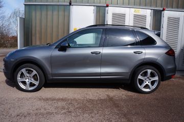 Porsche Cayenne - 6