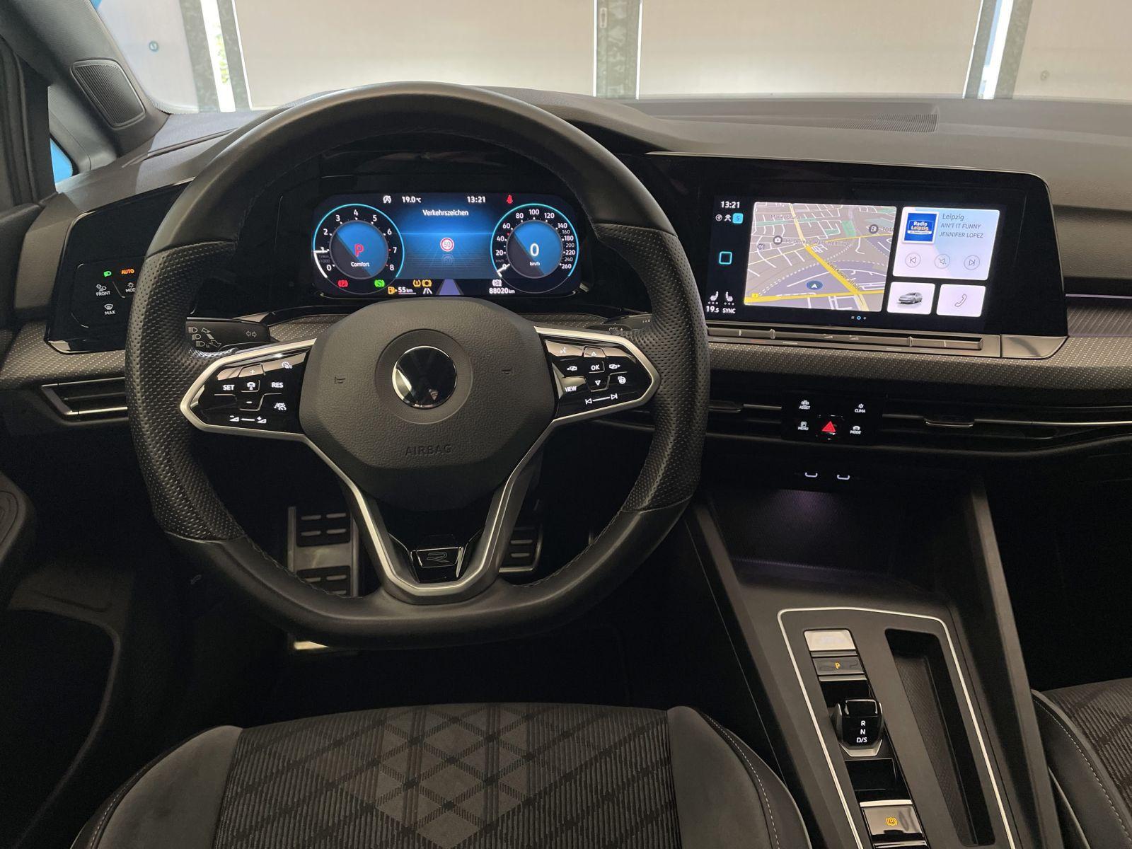 VOLKSWAGEN GOLF 1.5 ETSI 130CH R LINE