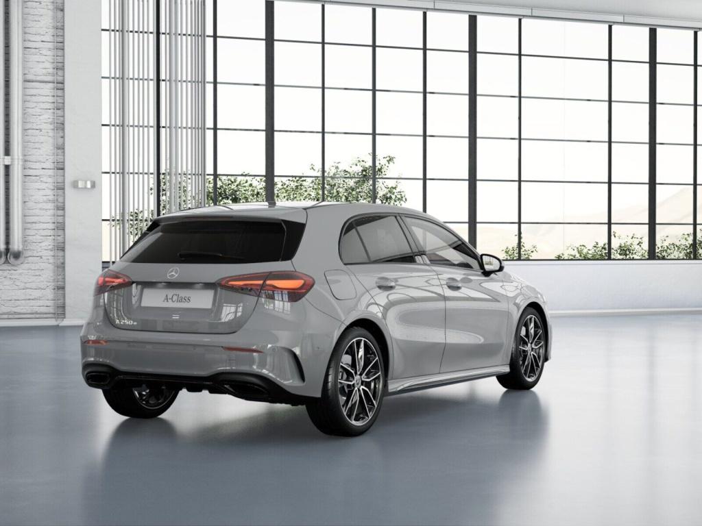 Mercedes-Benz A 250 e Special/AMG/Multibeam/Cam/Pano/Night/19'