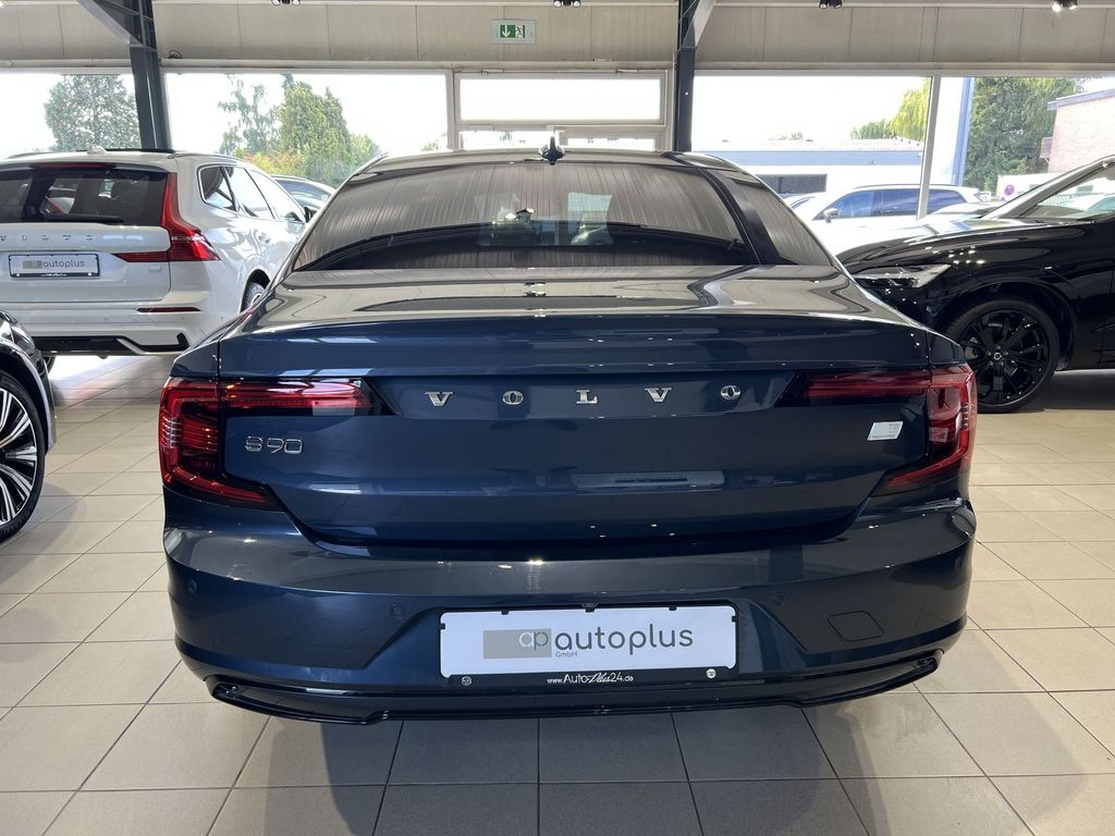 Volvo S90 T8 Ultimate Dark Recharge AWD BLIS FourC B&W