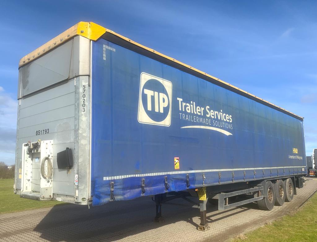 Schmitz Cargobull Trailer Curtainsider Sliding Roof Straight