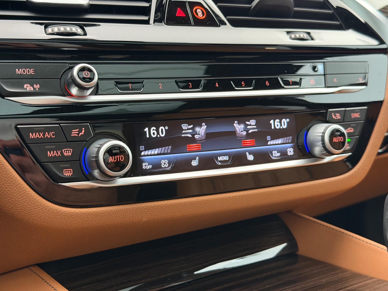 BMW 530d *M SPORT*SHADOW-LASER-PANO-360°-HUD-ACC-LHZ