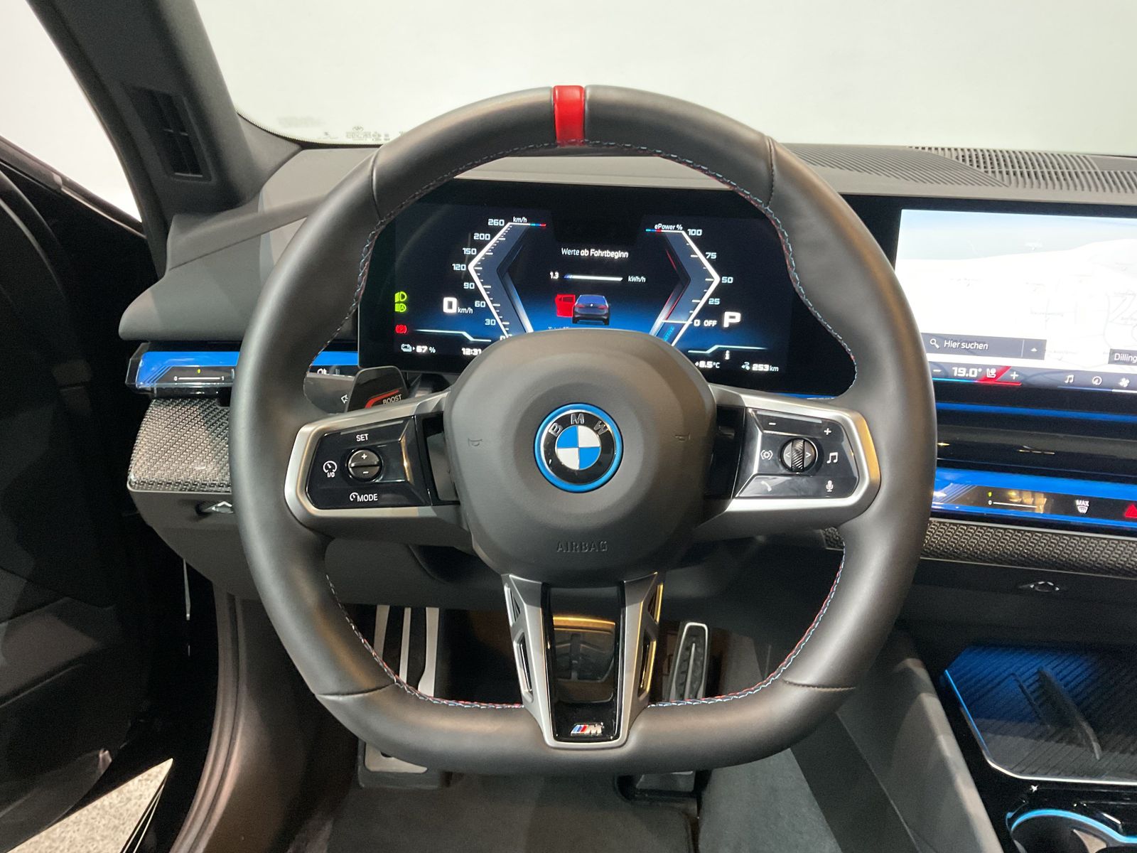 Fahrzeugabbildung BMW i5 M60 xDrive Limousine, Sitheizung vorne und hi