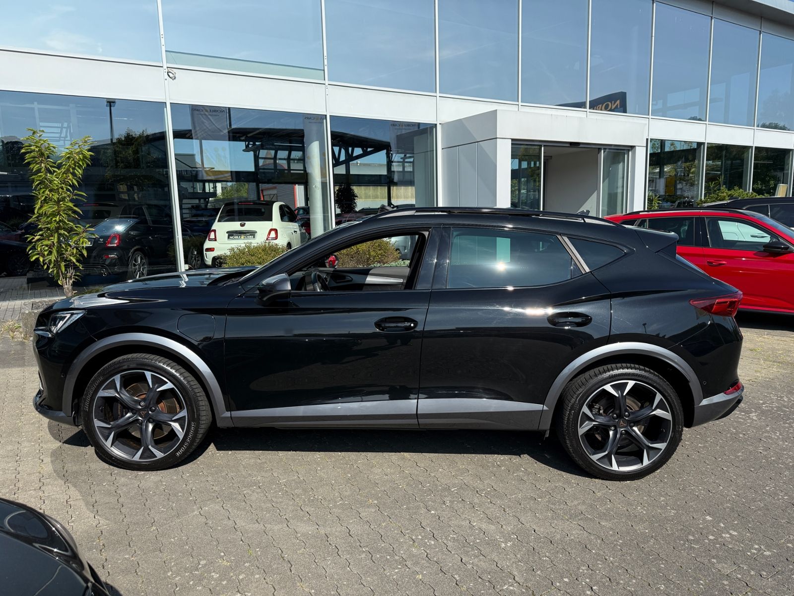 Fahrzeugabbildung CUPRA Formentor VZ e-Hybrid PANO LED NAVI ALU