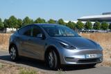 Tesla Model Y Long Range Dual Motor AWD Long Range - Tesla Model Y in Mannheim