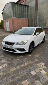 Seat Leon ST FR 2.0 TDI 184 PS DSG AHK | Top Zustand