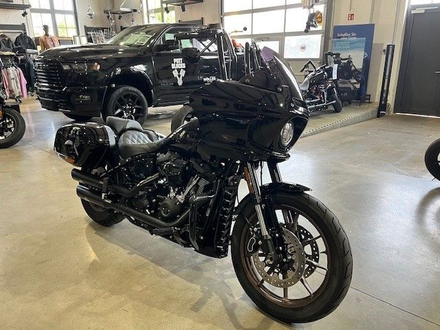 Fahrzeugabbildung Harley-Davidson FXLRST Low Rider ST Umbau