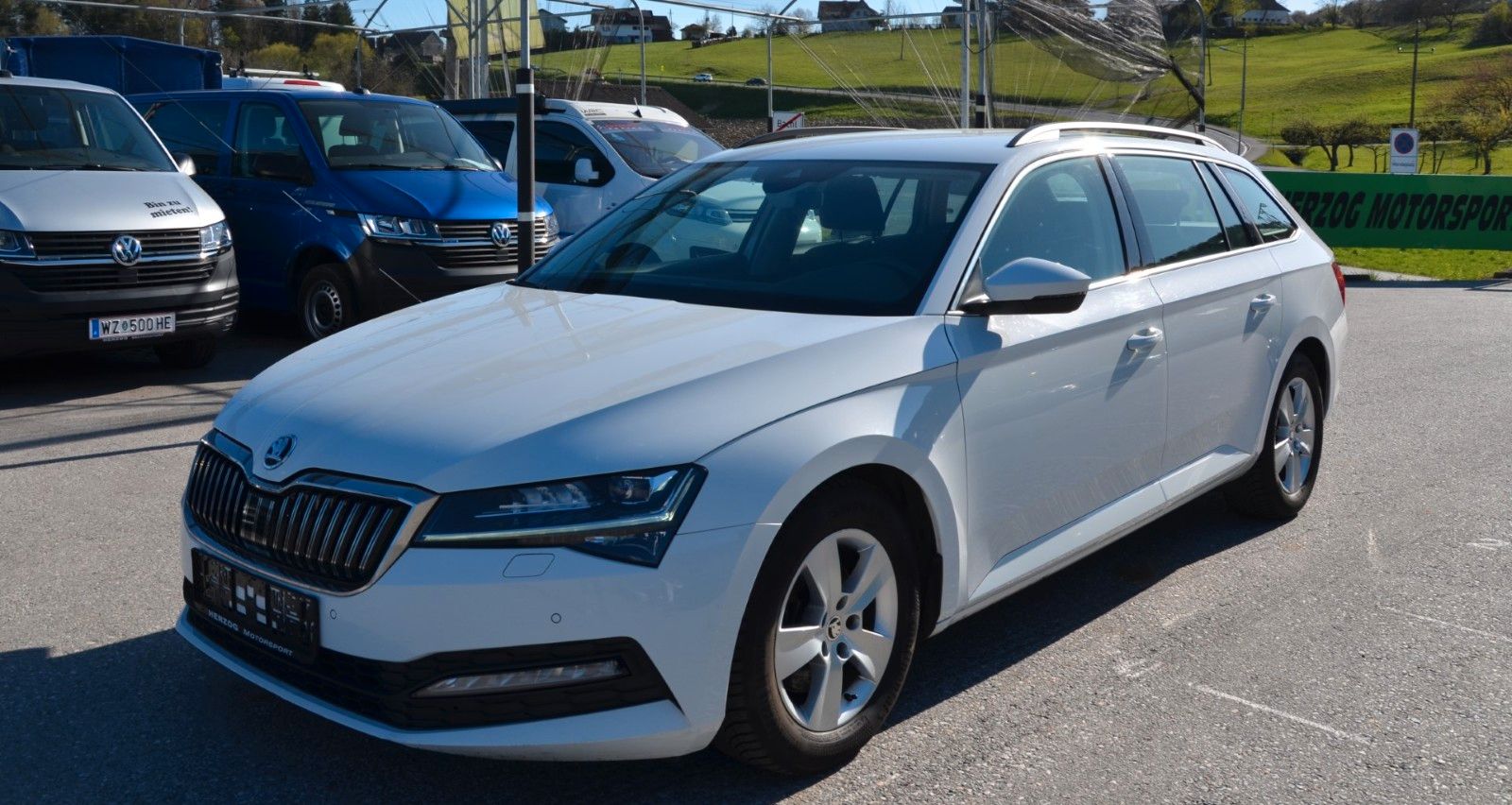 Skoda Superb Kombi 2,0TDI DSG MATRIX ST-HZ EXP:14.120 imagem 2