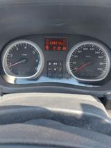 Dacia Duster I Laureate 4x4 - Dacia Duster aus 2011: Allradantrieb