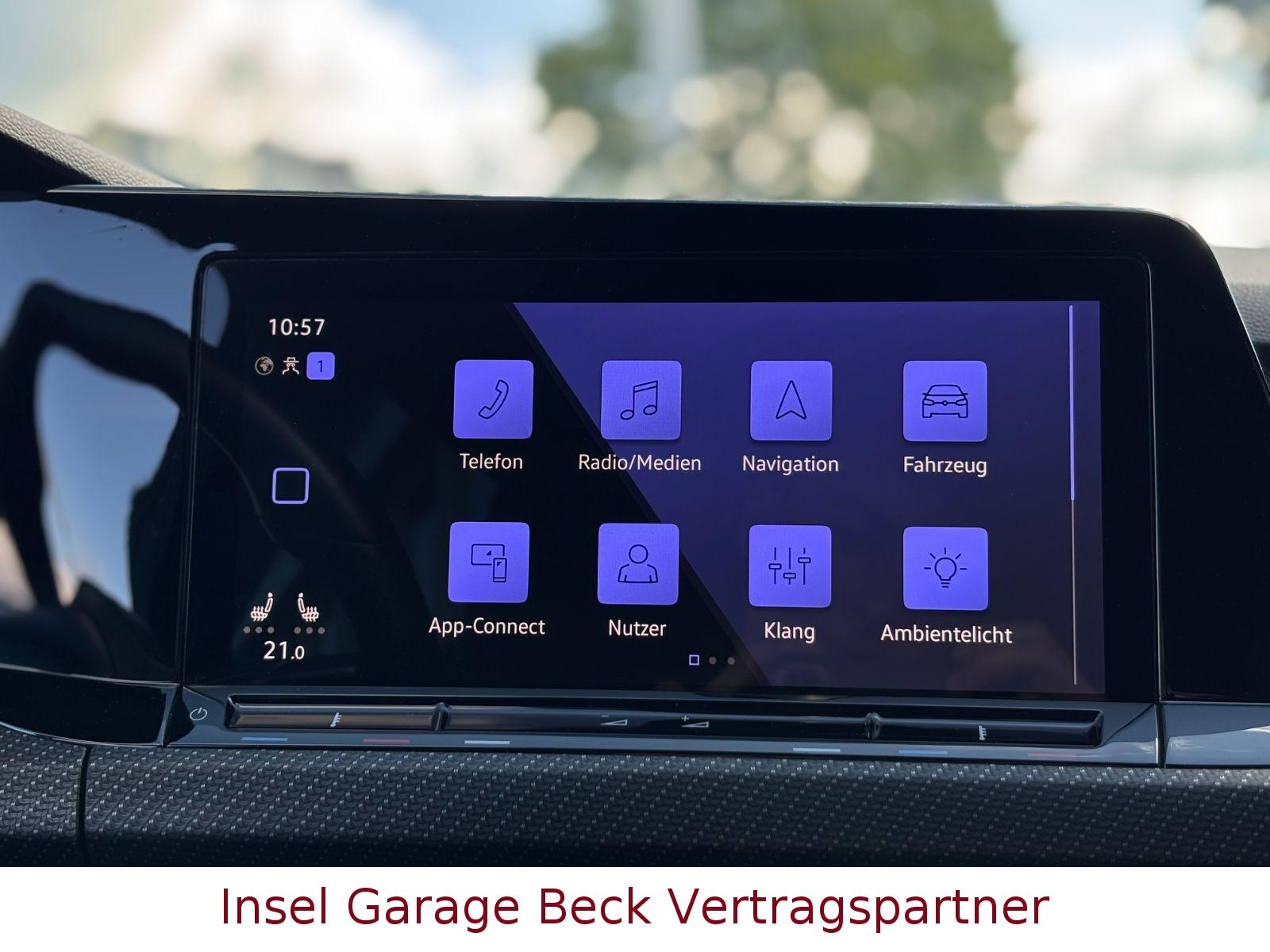 Volkswagen Golf VIII Variant R-Line|Carplay|LED|ACC|1.Hand