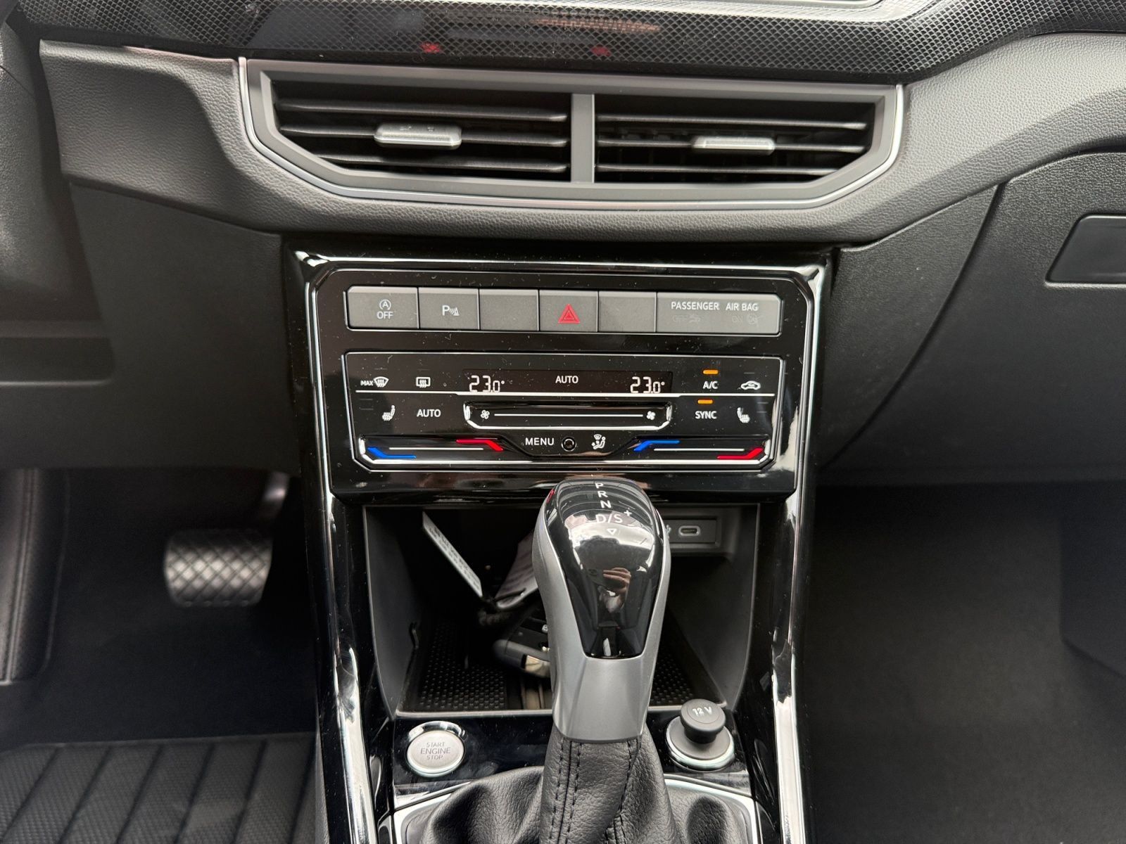 Volkswagen T-Cross - Bild 9