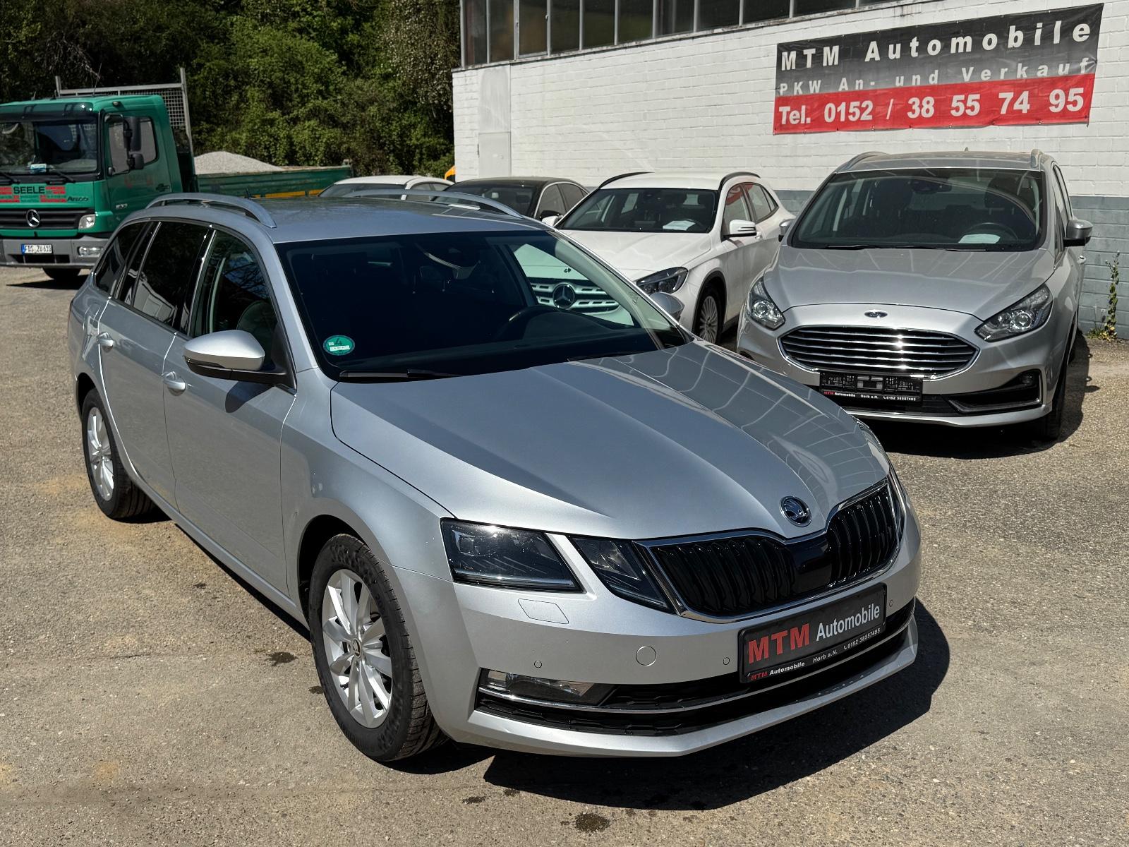 Skoda Octavia 2.0 TDI Combi DSG Style Navi LED Ahk