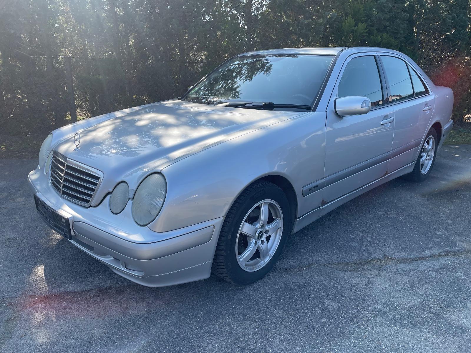 Mercedes-Benz E 220 CDI CLASSIC
