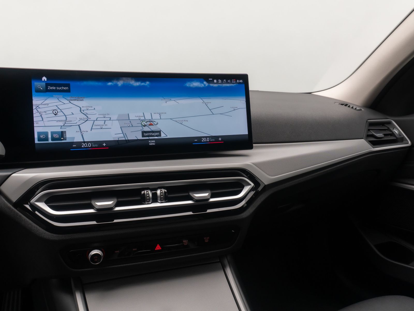 Fahrzeugabbildung BMW 320e Stop&Go AHK Kamera DAB Sportsitz DrivAssist