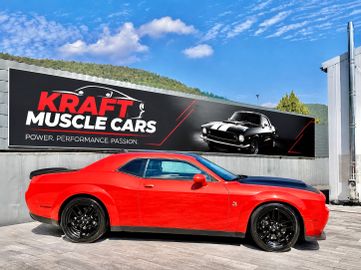Dodge Challenger - 4