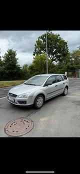Ford Focus Kombi | 75.000 Km | 07/26 TÜV |... - Ford Focus aus 2005: Kombi