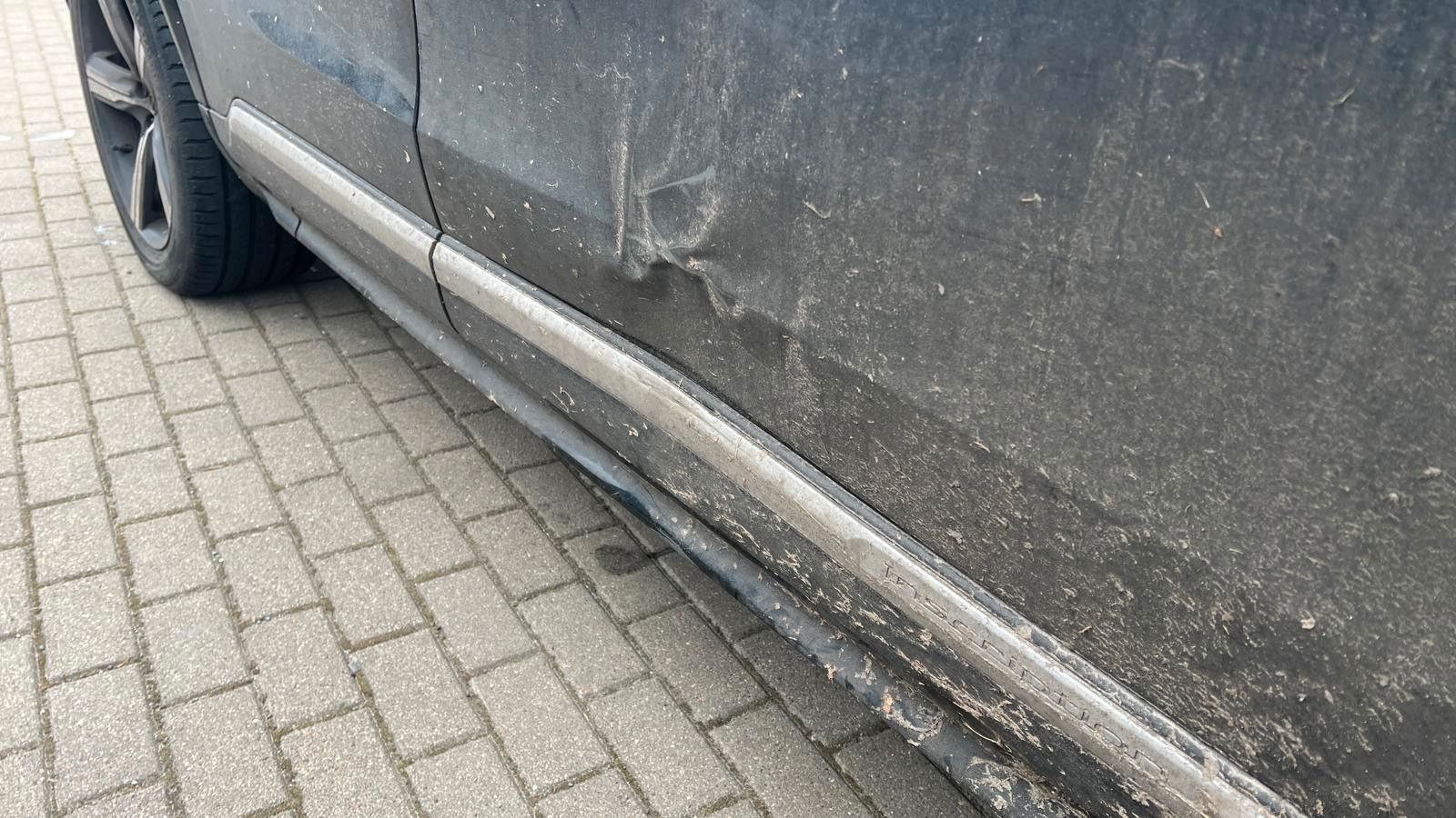 Fahrzeugabbildung Volvo XC90 Inscription AWD Frontschaden