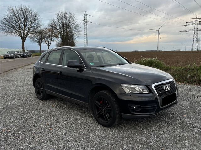 Audi Q5 2,0l Xenon Klima Einparkhilfe Sche...