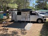 Volkswagen T6 Multivan mit Camping-Zubehör  - Volkswagen: Multivan Camping