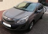 Opel Corsa D mit integrierten Fahrradträger - Opel Corsa: mit Fahrradträger