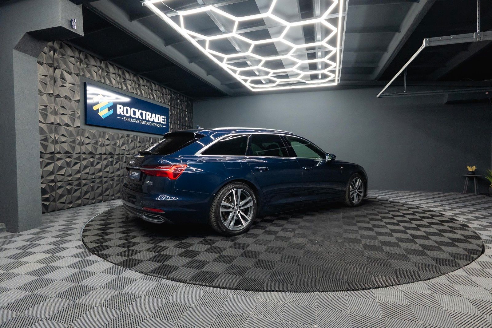 Fahrzeugabbildung Audi A6 Avant 50 TDI quattro S-Line Sport Plus | ACC