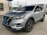 Nissan Qashqai 1.2 DIG-T N-Connecta - Nissan Qashqai mit Benzin-Antrieb: Kombi