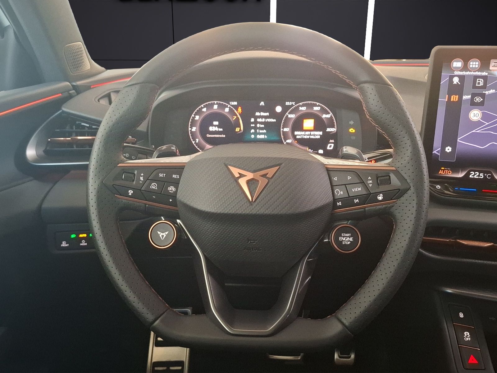 Fahrzeugabbildung SEAT Terramar eTSI Matrix Navi HUD ACC RFK SHZ 19"