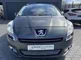 Peugeot 5008 Allure +Leder+Panorama+Navi+Headup+PDC+ - Peugeot 5008 aus 2012