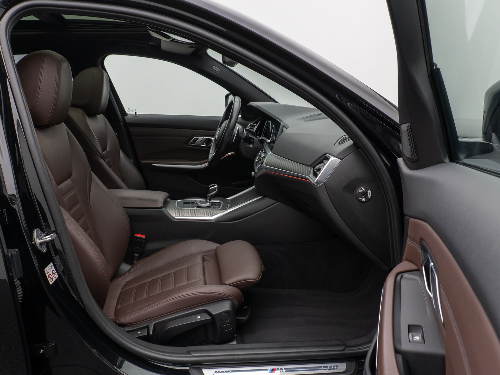 Fahrzeugabbildung BMW 320d  M Sport Panorama Kamera Laser DAB HiFi AHK