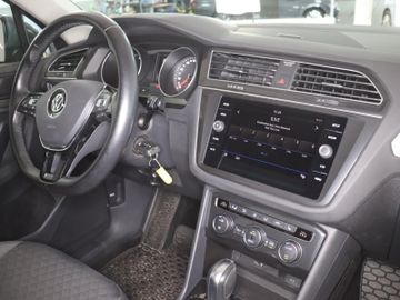 Volkswagen Tiguan - 10