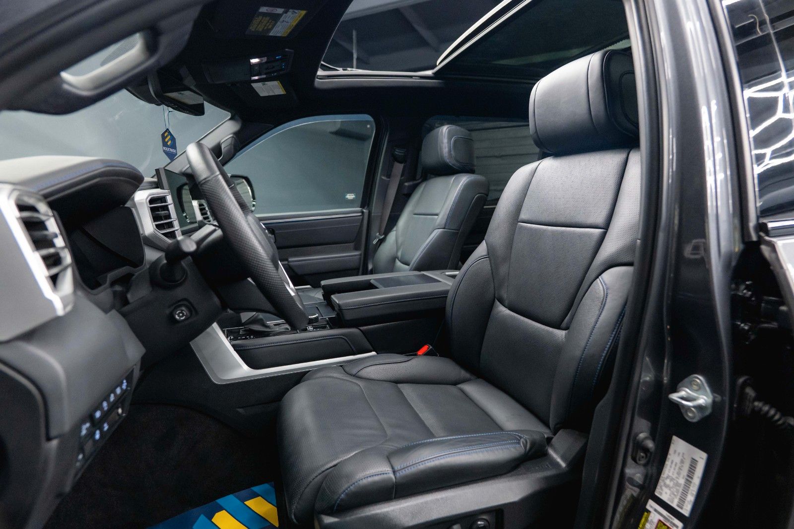 Fahrzeugabbildung Toyota Tundra PLATINUM 3.4L V6 4x4 *100%Options*19%VAT*