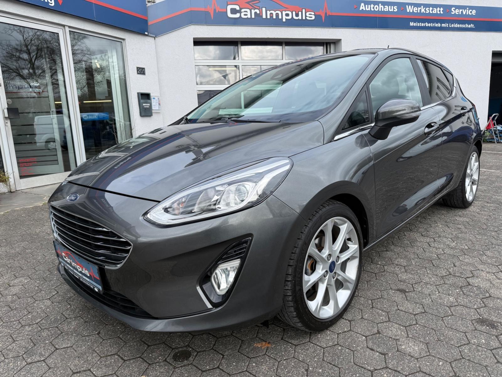 Ford Fiesta Titanium / 1. Hand / SHZ / PDC