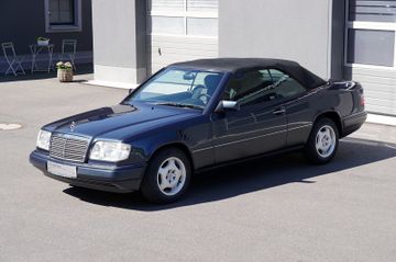 Mercedes-Benz E 200 Cabrio*W124,Automatic,Sitzheizung,Tempomat