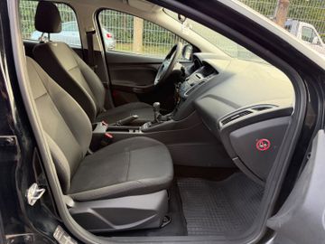 Ford Focus - 9