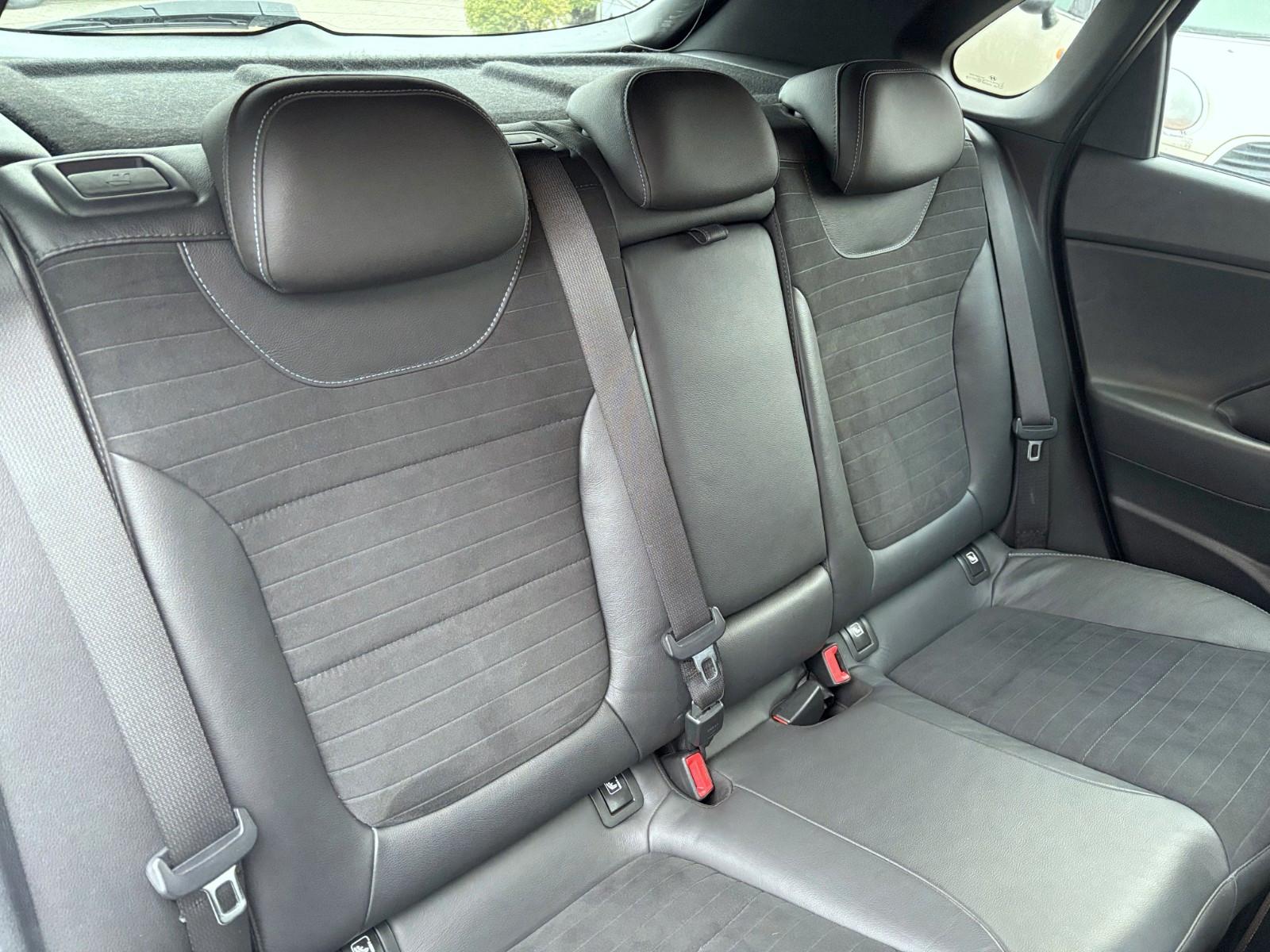 Hyundai i30 N Performance*Pano*e.Sitze*LED*CAM*WinterP.*