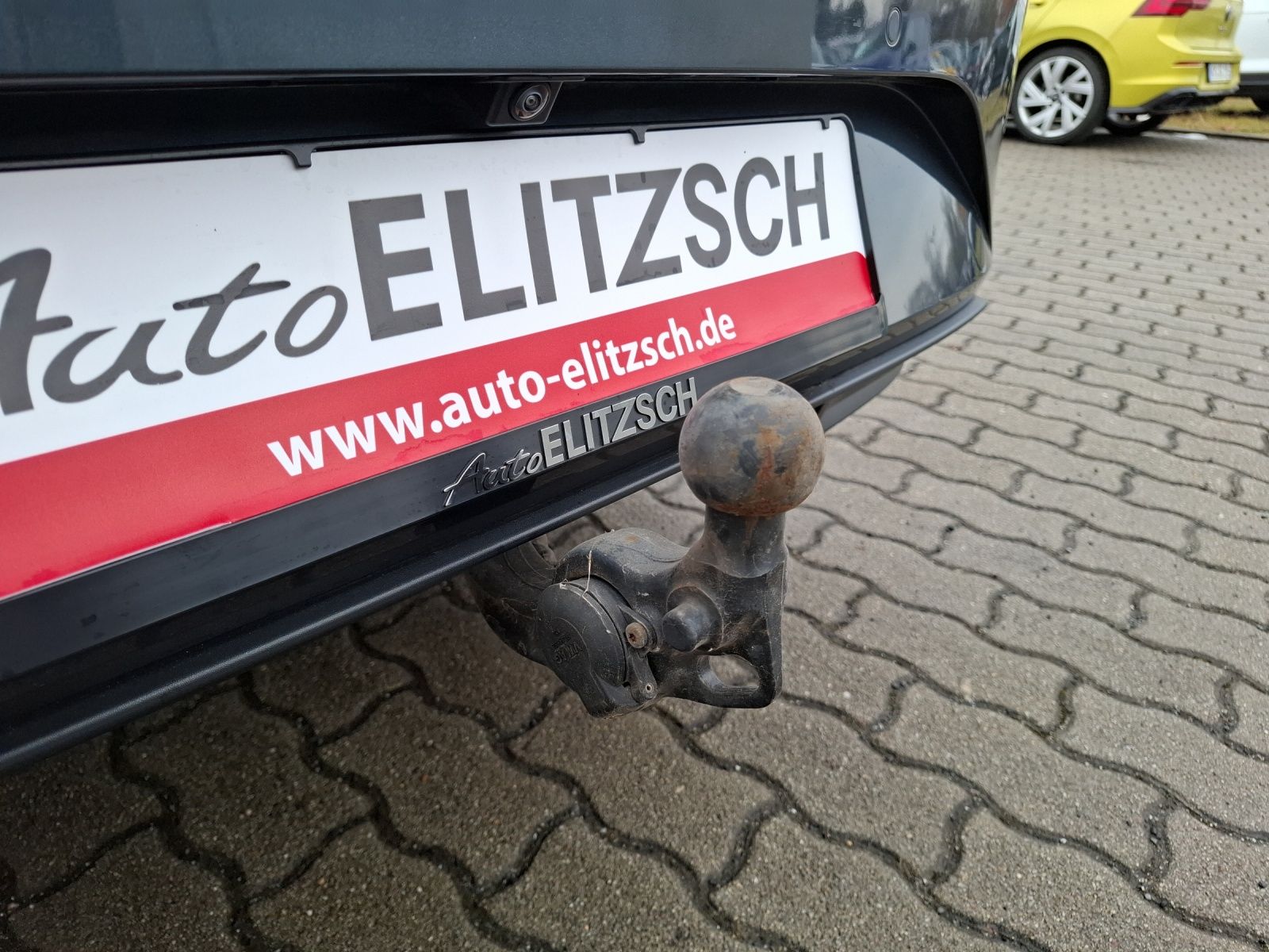 Fahrzeugabbildung SEAT Leon ST eTSI Xcellence DSG LED Navi AHK VC ACC R