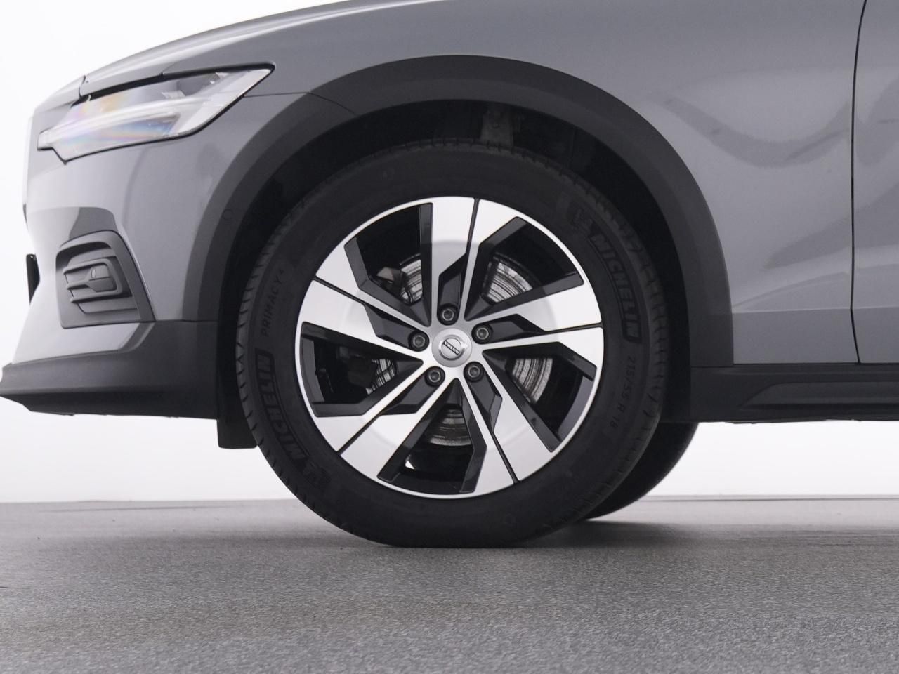 Volvo V60 Cross Country B4 AWD Plus+WINTERPAK+RFK+ foto 20