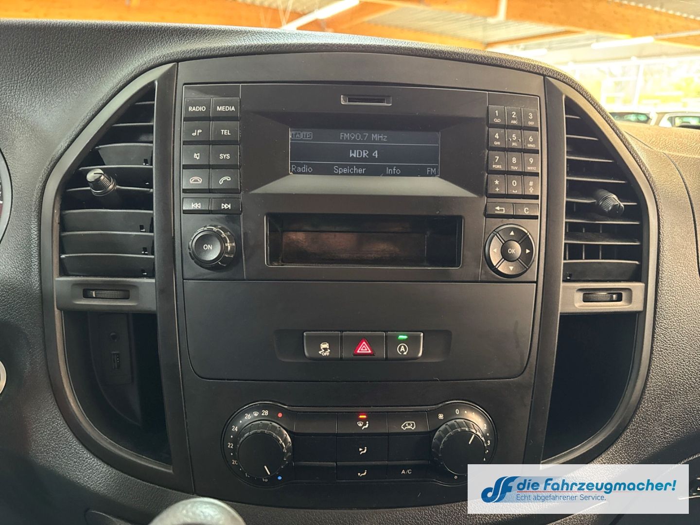 Fahrzeugabbildung Mercedes-Benz Vito Kasten 114 CDI BT RWD lang  Parklenkass. Te